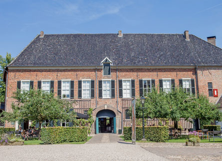 Voorburcht Huis Bergh